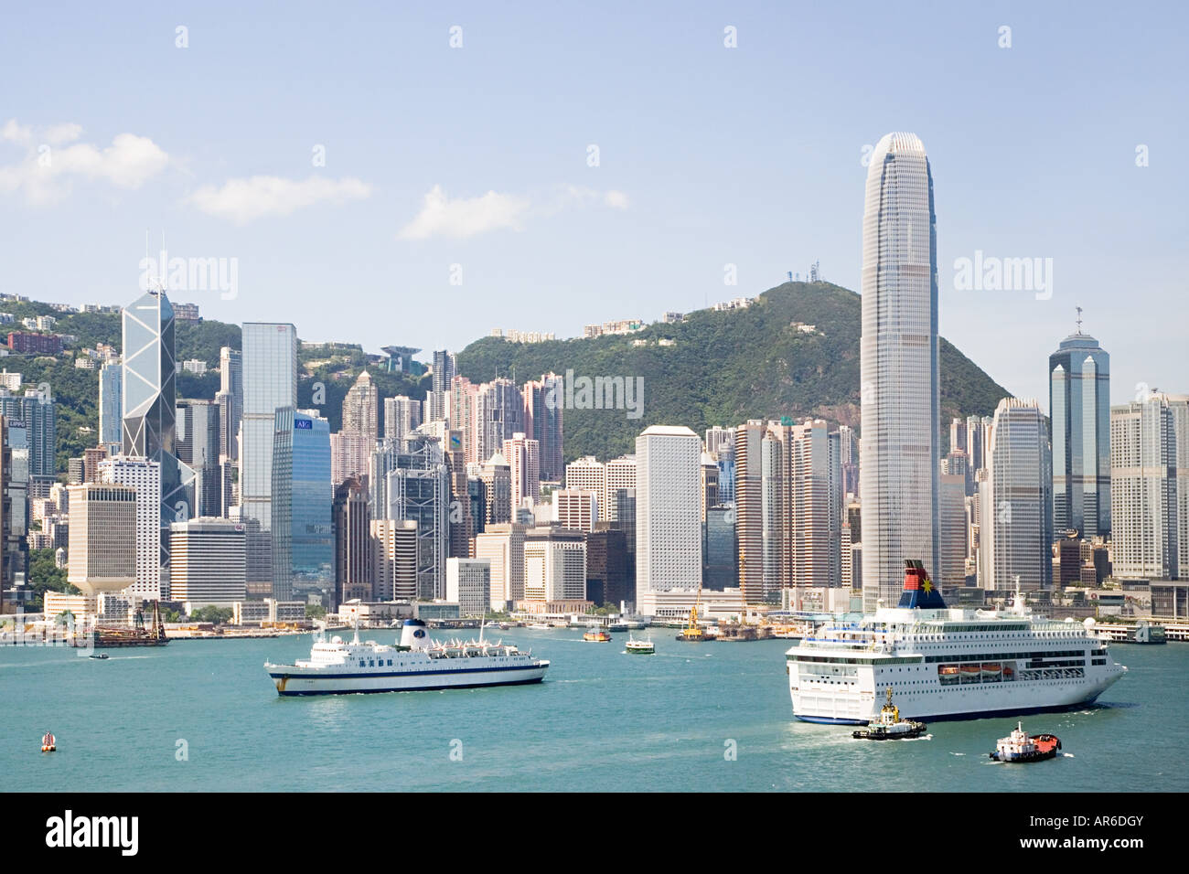 Buildings on victoria harbour hong kong Stock Photo - Alamy