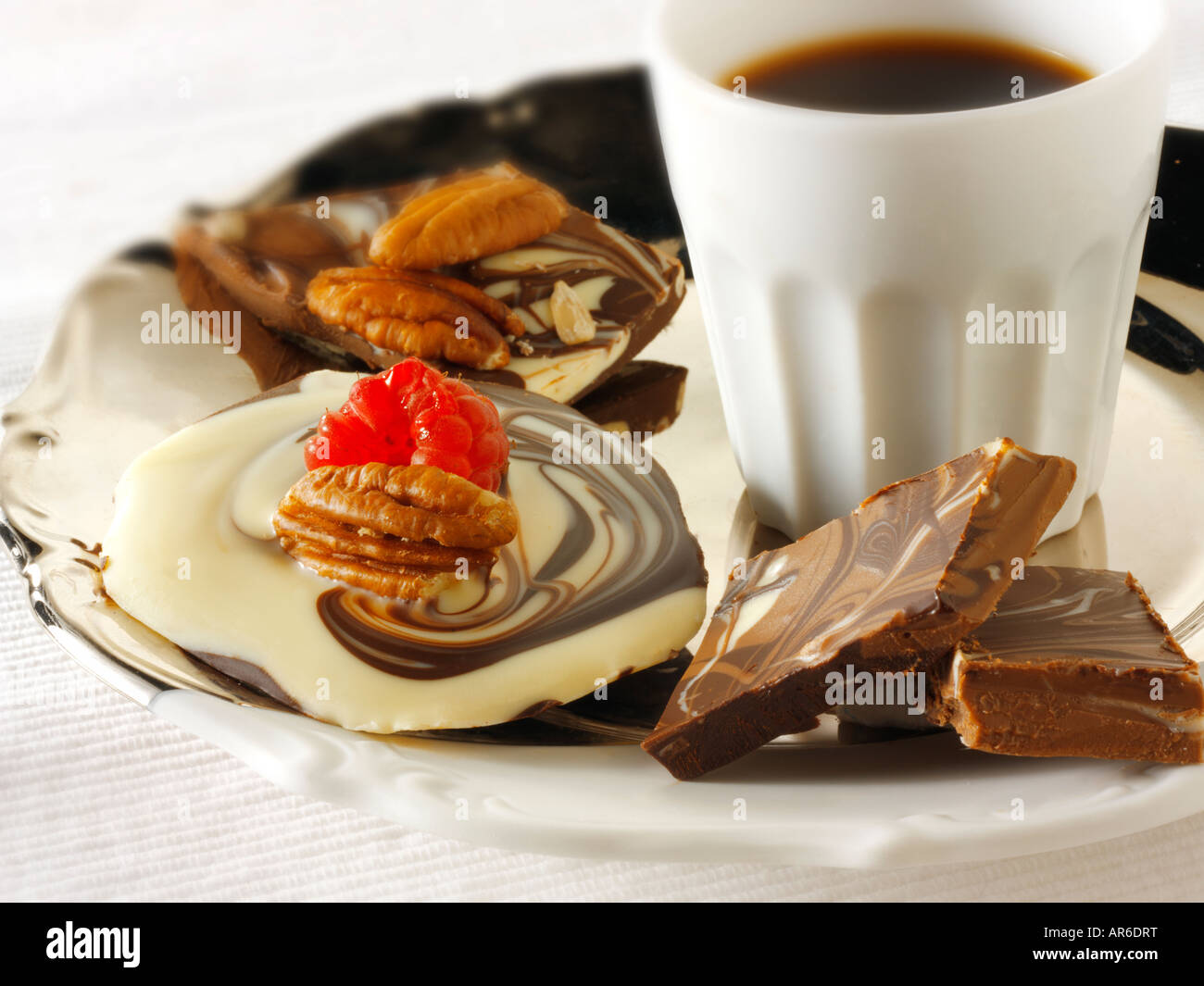 Black and white swirls hi-res stock photography and images - Alamy