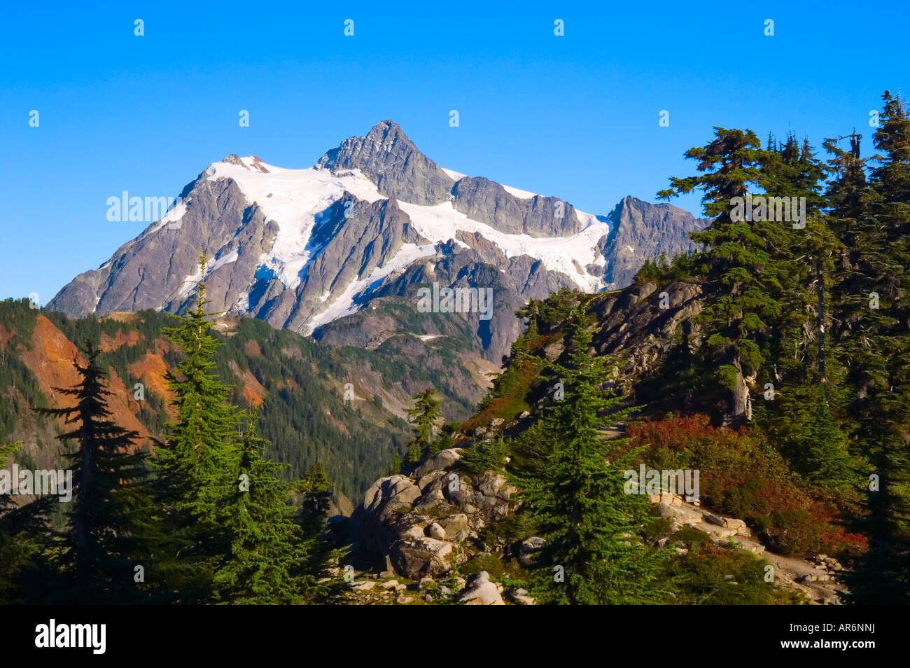 Mount Shuksan from Artist Point Stock Photo - Alamy