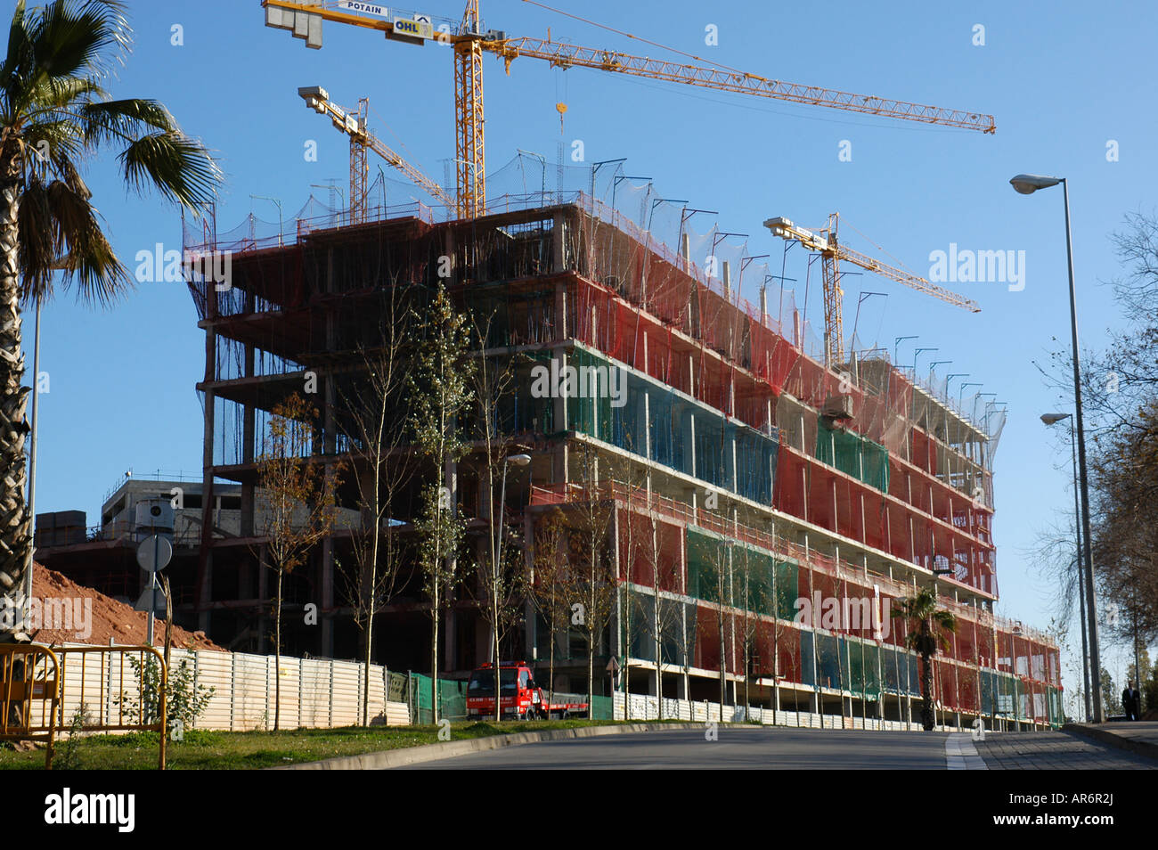 Edificio en OBRAS Sta Coloma de Gramanet Barcelona Stock Photo