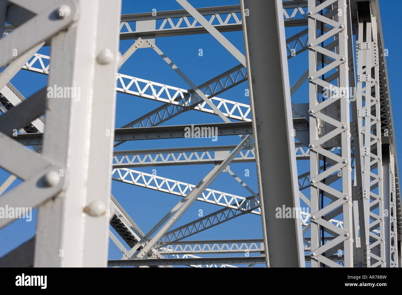 Truss of bridge hi-res stock photography and images - Alamy