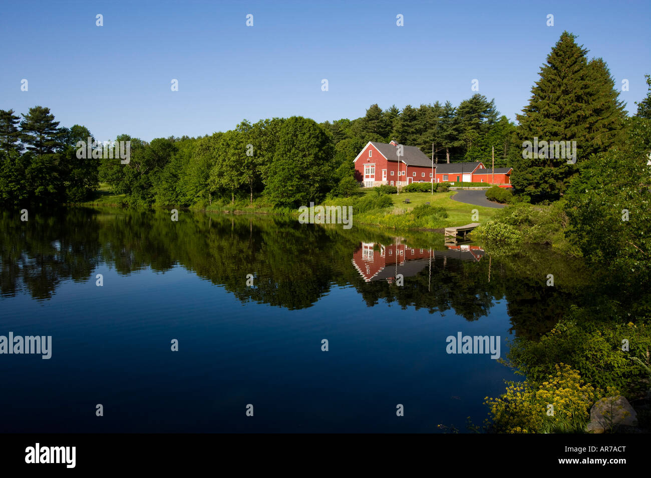 River Bend Farm Visitors Center. Canal Heritage State Park, Uxbridge