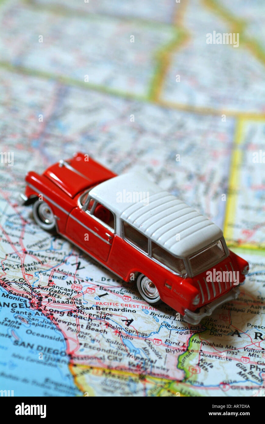 Kinsmart 1955 chevy best sale nomad