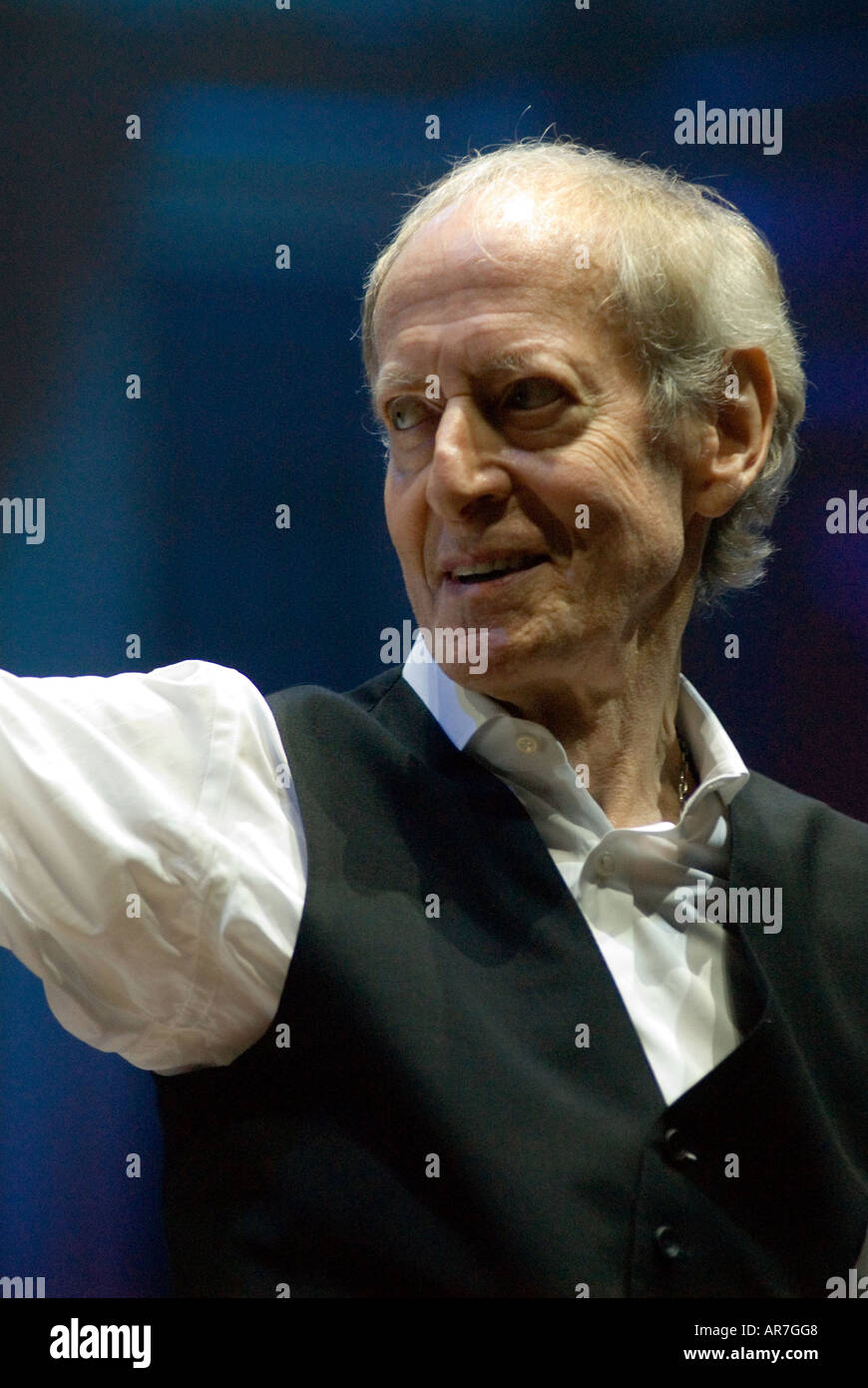 Oscar winning British film composer John Barry in concert at Royal Albert Hall London 28th September 2006 Stock Photo