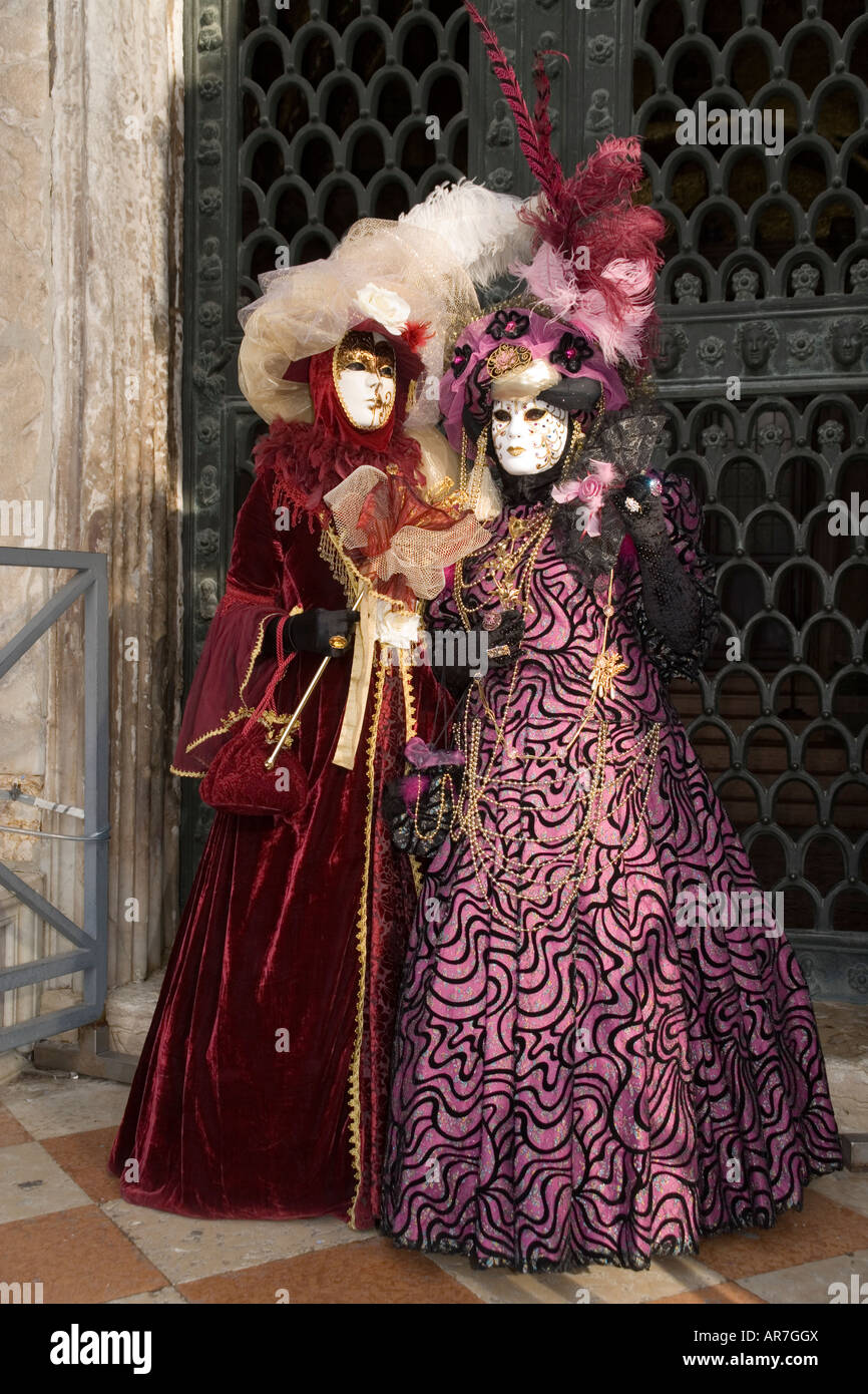 Revellers in mask and costume at the Venice carnival in St Mark's ...