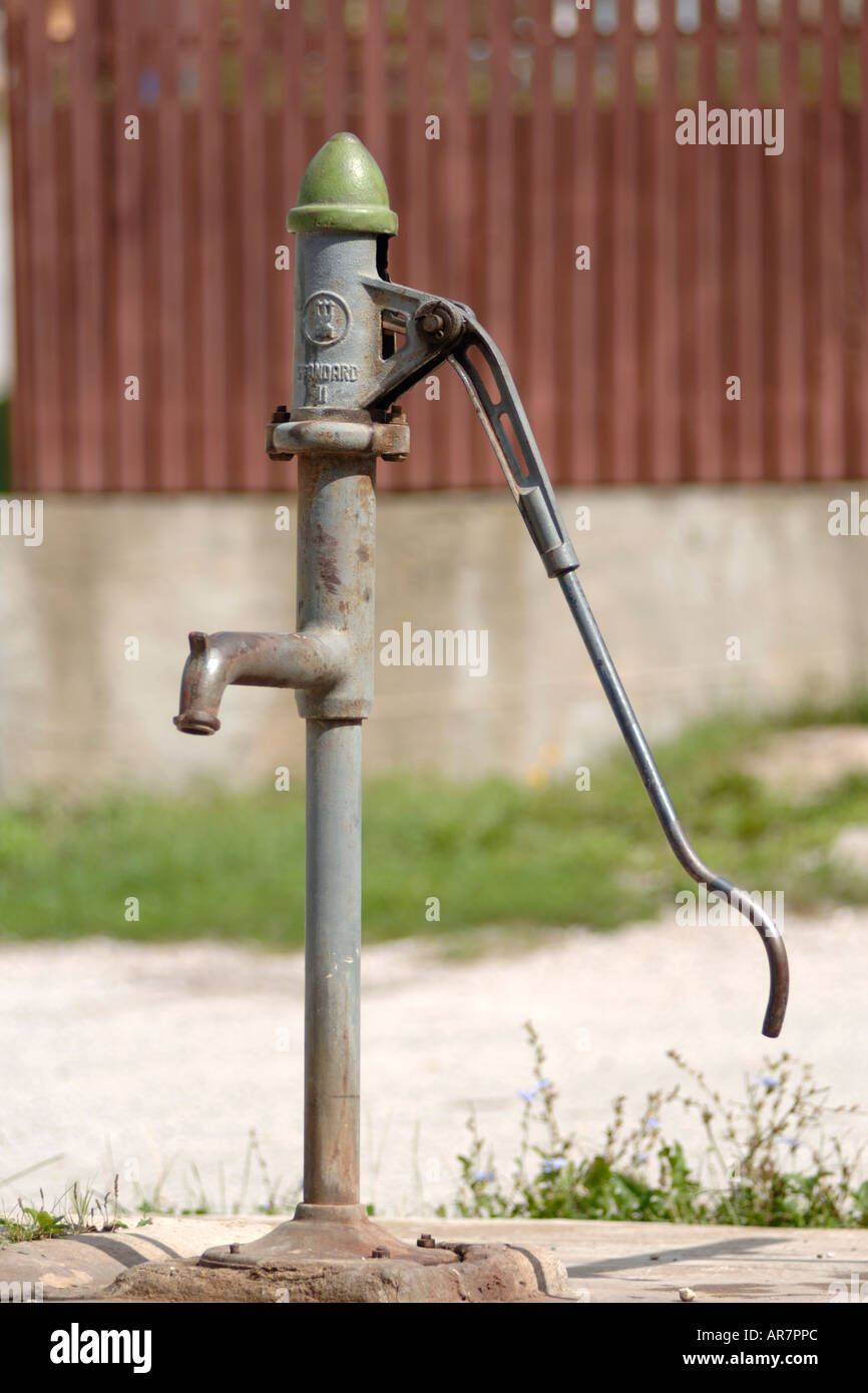 Old fashioned mechanical water pump hi-res stock photography and images -  Alamy