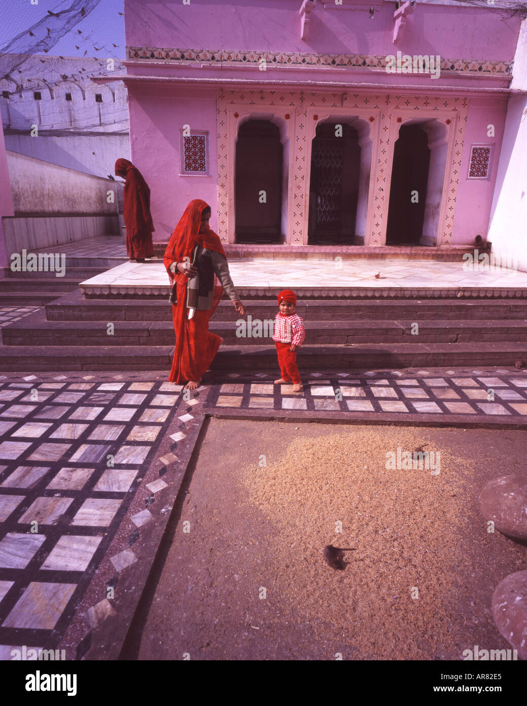 Deshnok Temple of the rats Near Bikaner Rajasthan India Stock Photo - Alamy