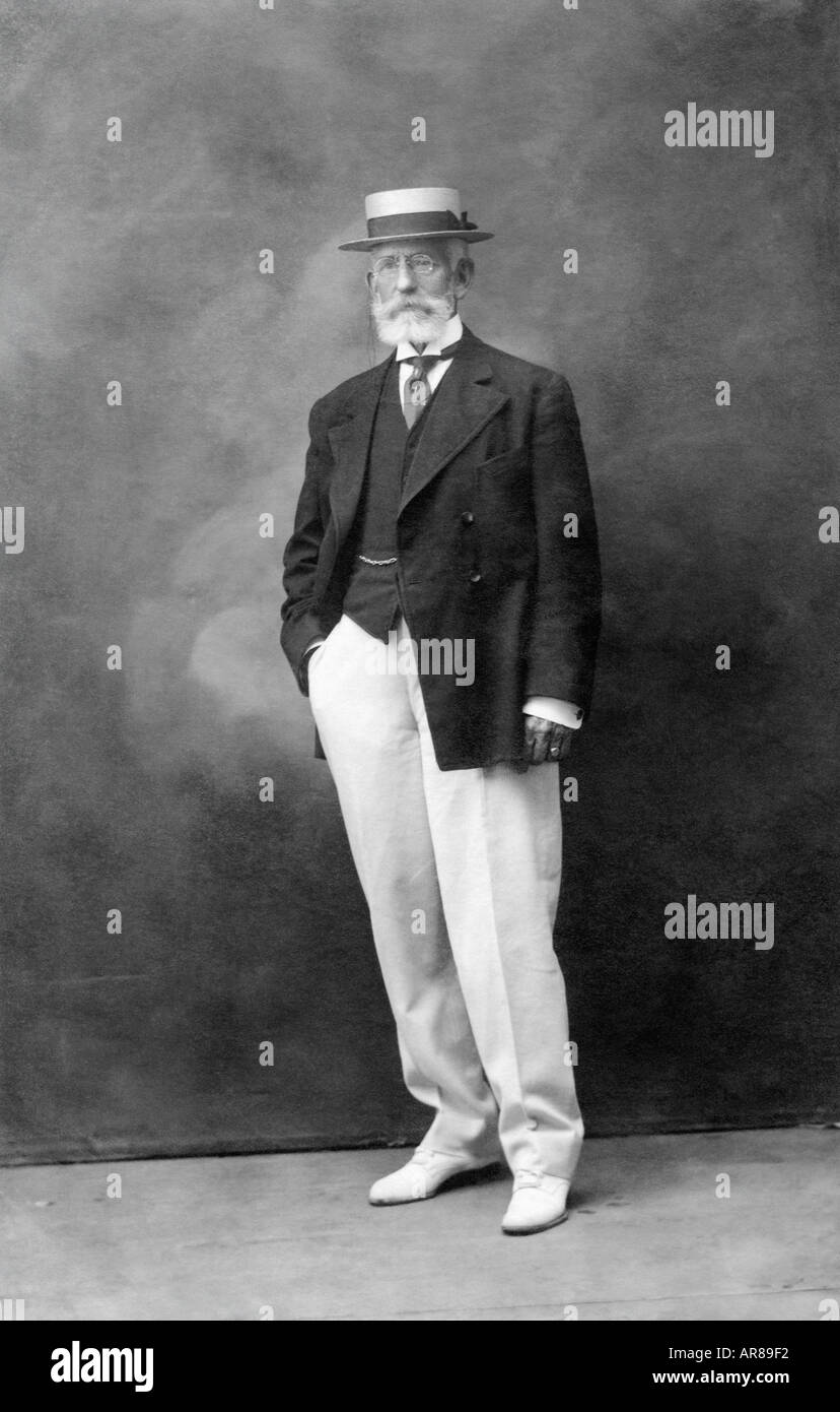 Stern older man hi-res stock photography and images - Alamy