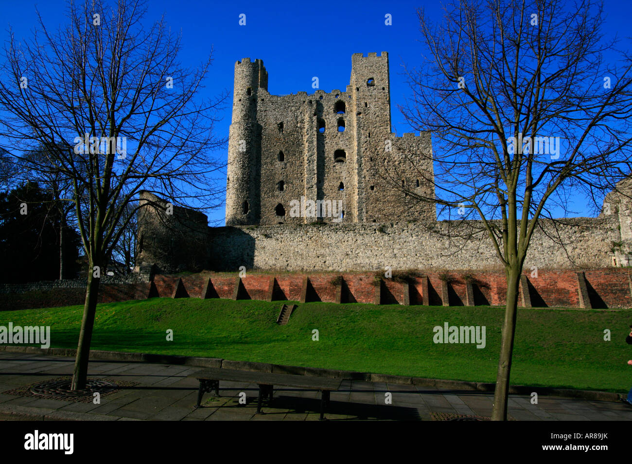Rochester Castle stands on the east bank of the River Medway, in