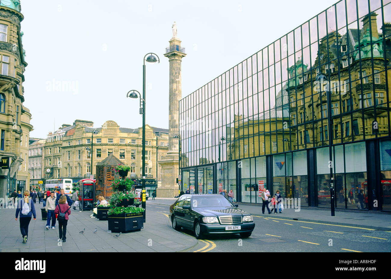 Newcastle upon Tyne city centre, Tyneside, England. Blackett St. showing Eldon Square shopping Newcastle upon Tyne city centre, Tyneside, England. Blackett St. showing Eldon Square shopping