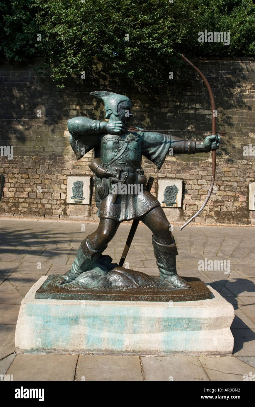 Image of Robin Hoods statue outside of Nottingham Castle in England Stock Photo