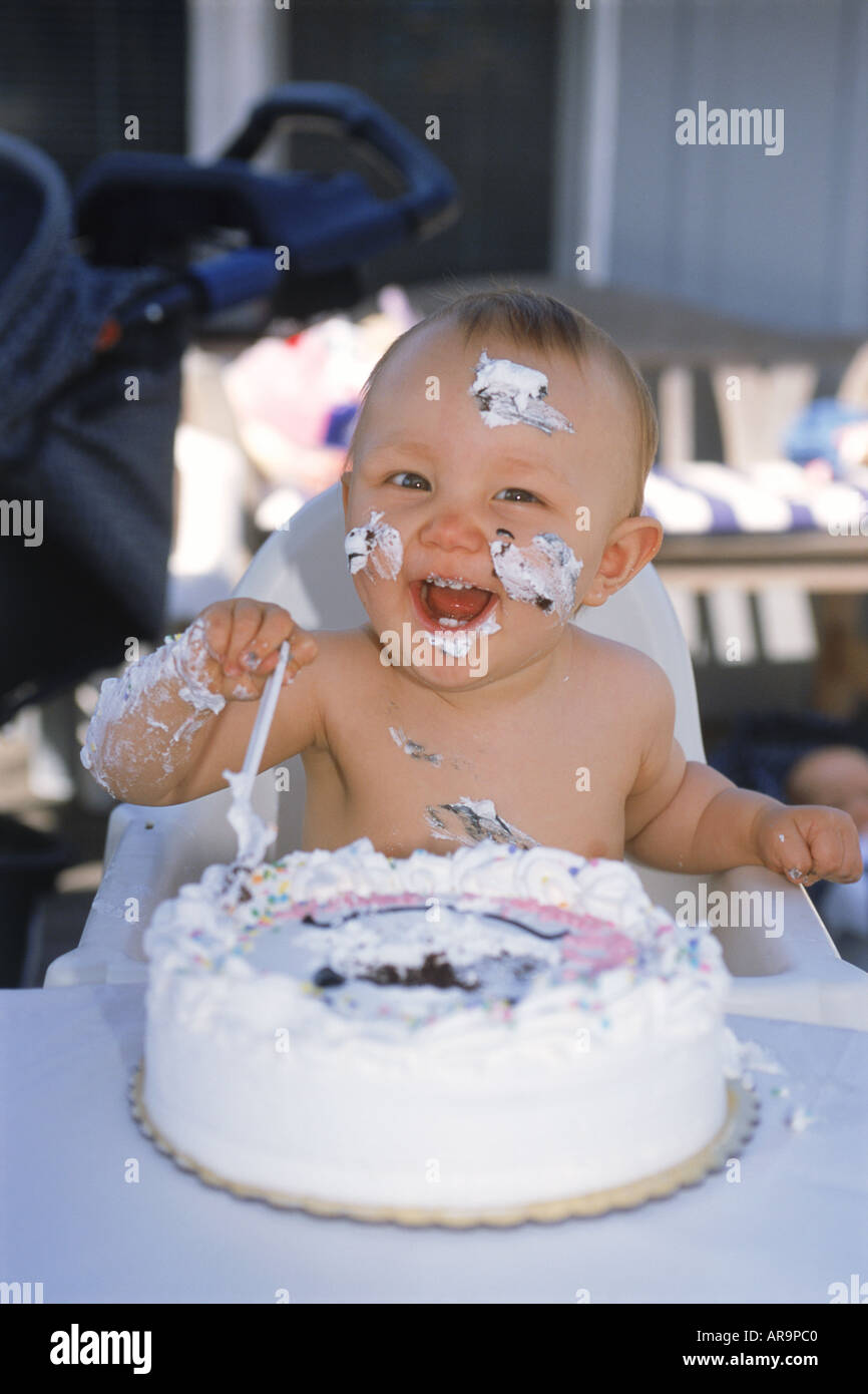 One Year Old Baby Boy Outside With His Birthday Cake High Resolution Stock Photography And Images Alamy