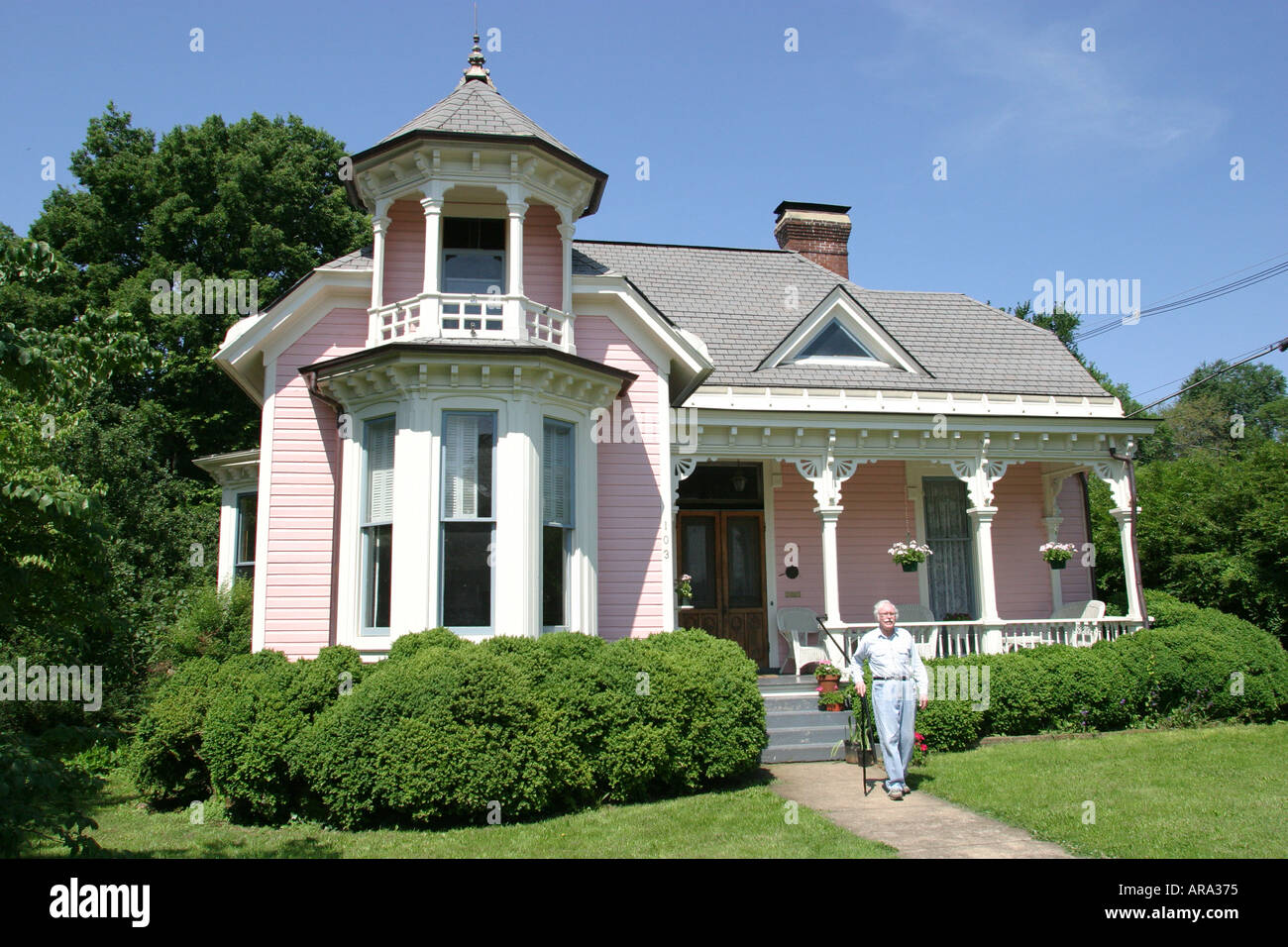 Virginia Salem,Union Street,Queen Anne house houses home homes
