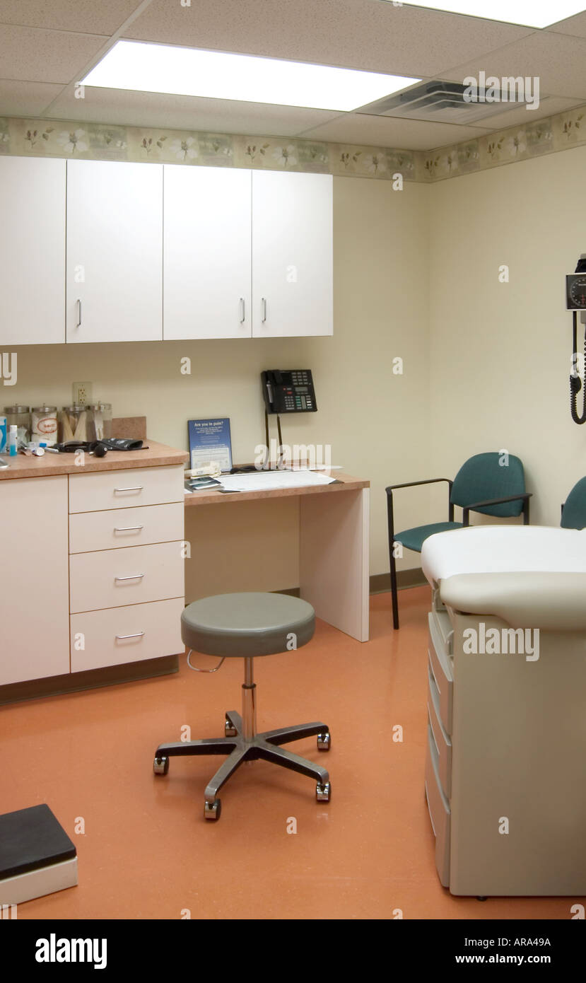 A Doctors Office Exam Room Empty Nobody Stock Photo - Alamy