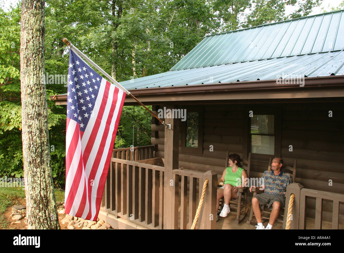 Tennessee Sevierville Modern Rental Log Cabin At Hidden Mountain