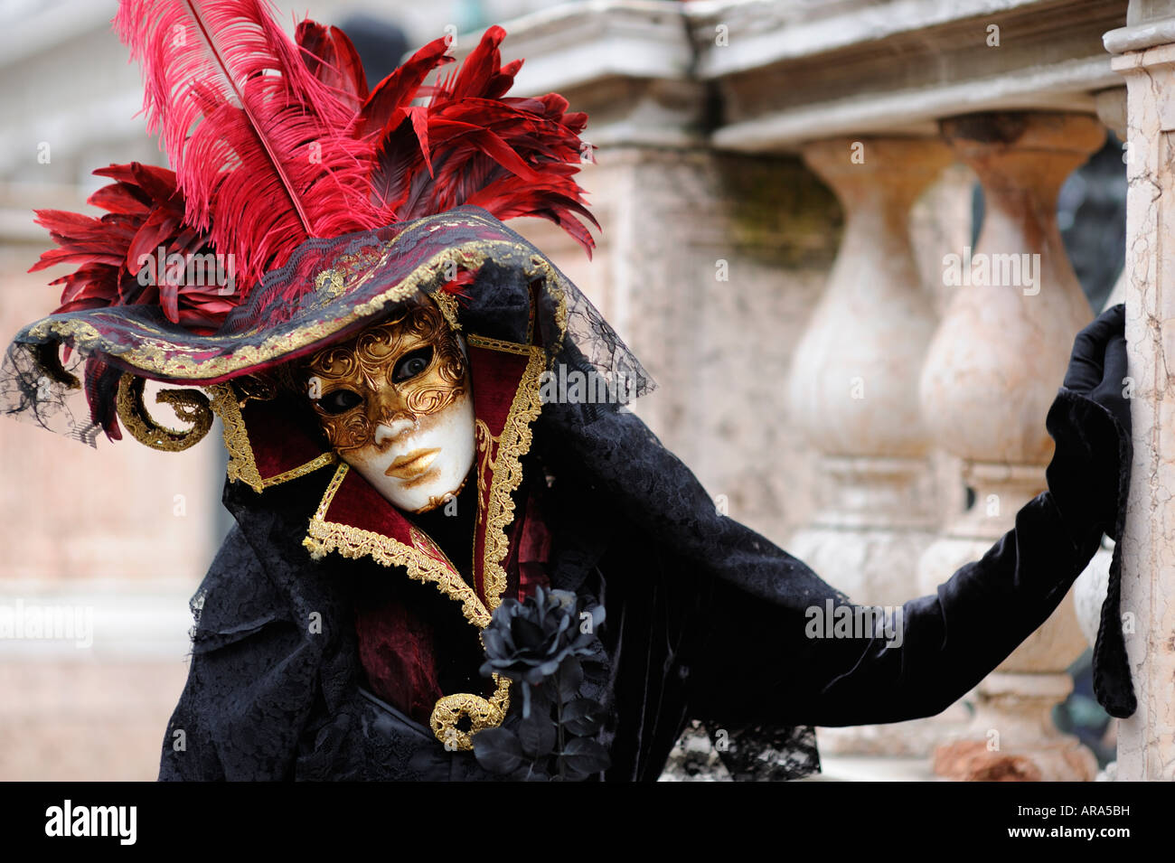 Venice carnival mask parade hi-res stock photography and images - Alamy