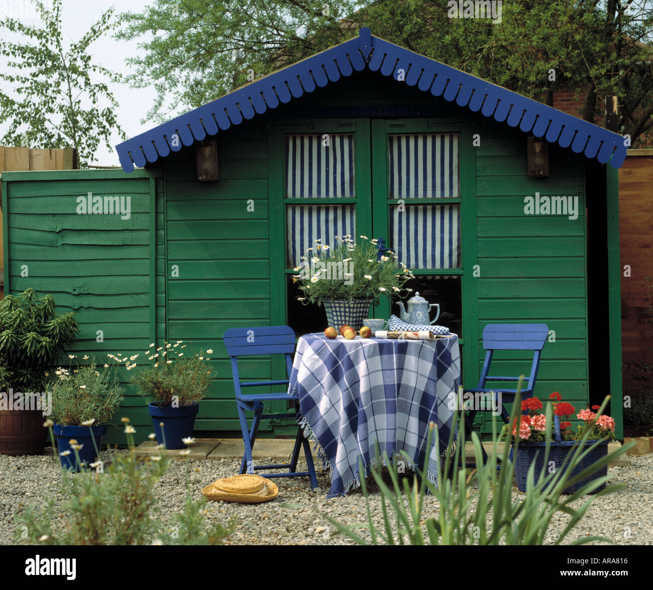 Garden Shed with Table and Chairs Stock Photo Alamy