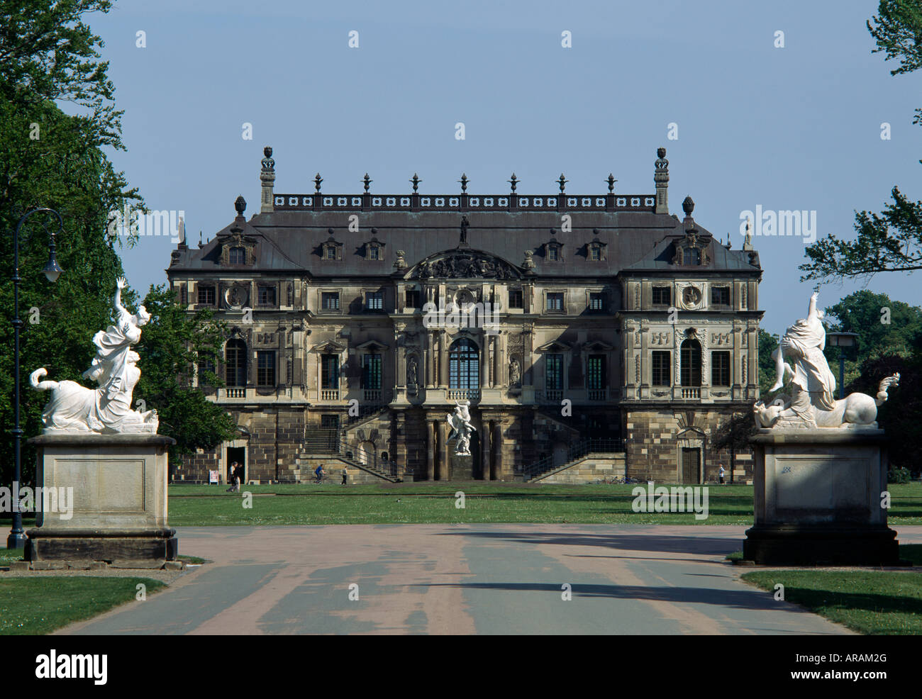 Franzoesischer garten hires stock photography and images Alamy
