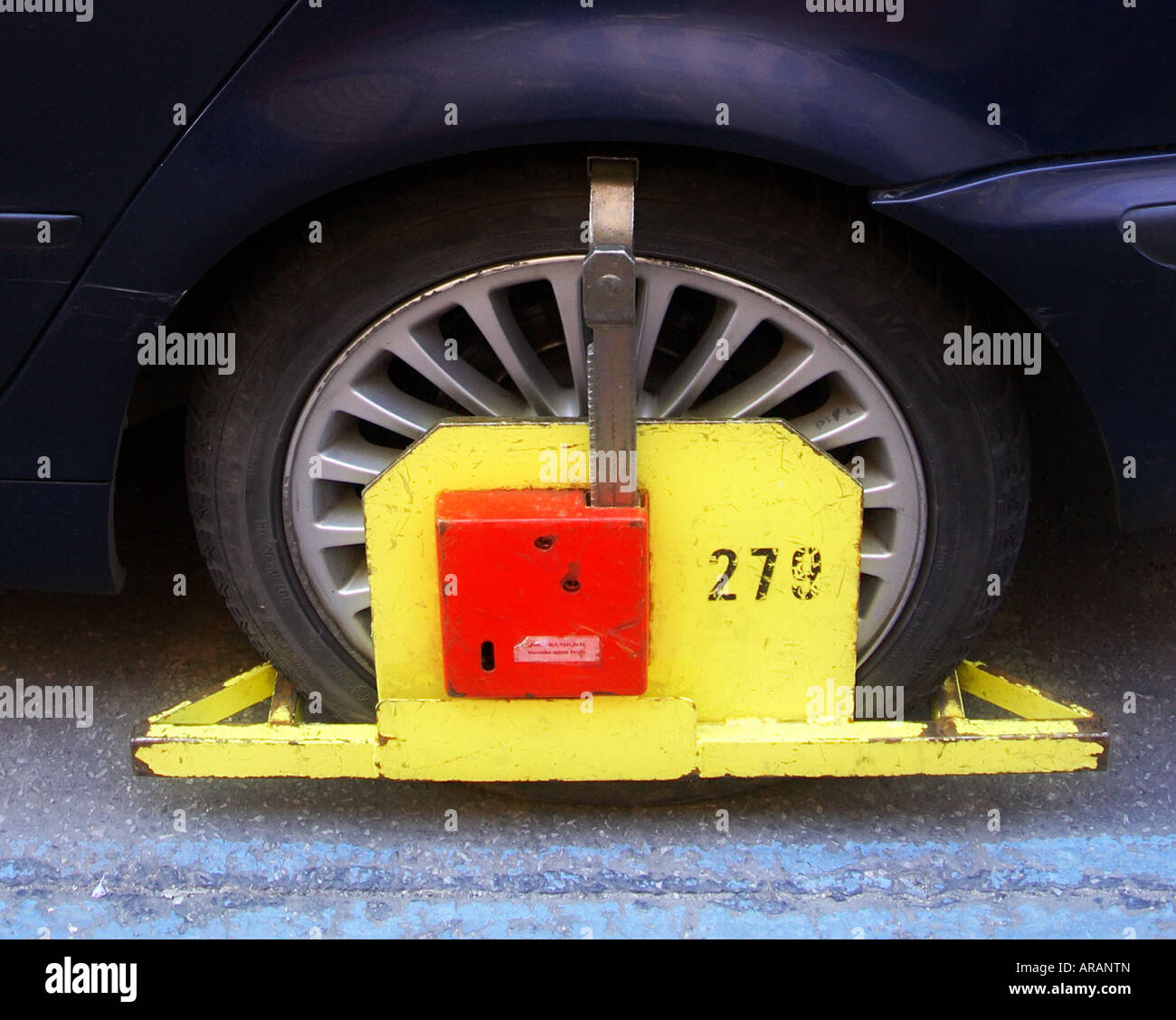 Parking wheel clamp wheel clamp denver boo hires stock photography and