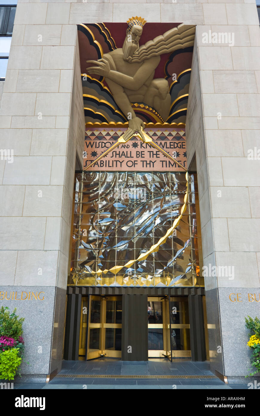 Wisdom by Lee Lawrie, GE Building, Rockefeller Center, New York, USA Stock Photo