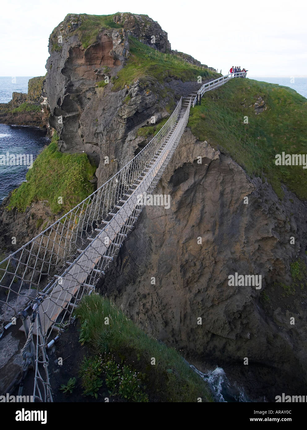 Carrick-a-rede rope bridge Stock Photo - Alamy