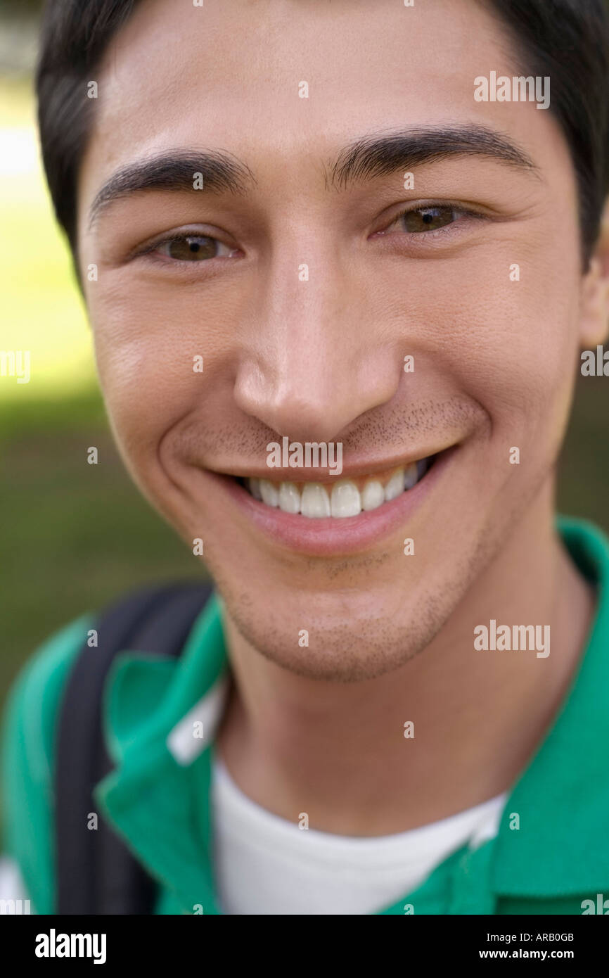 Teenage black boy smiling face hi-res stock photography and images - Alamy