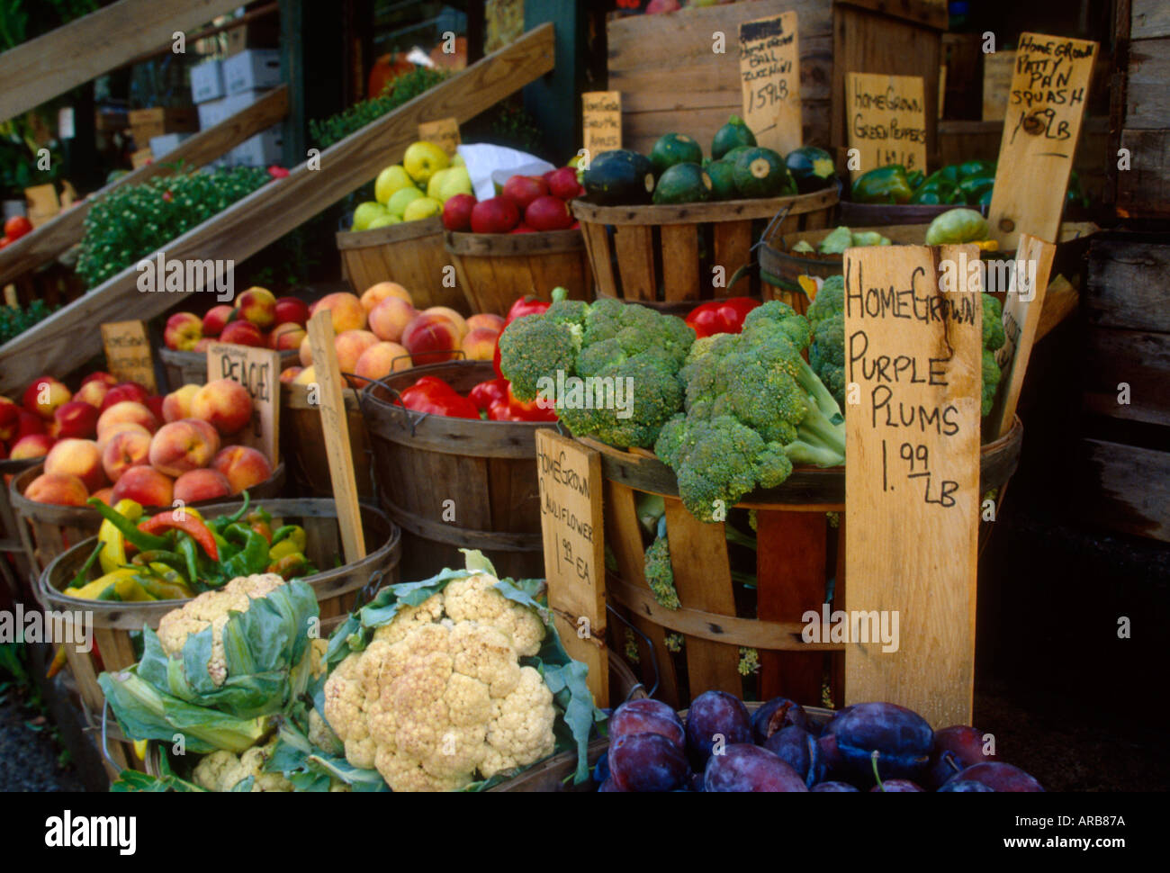 Organic fruit and vegetable store in the Castkill Mountains USA Stock