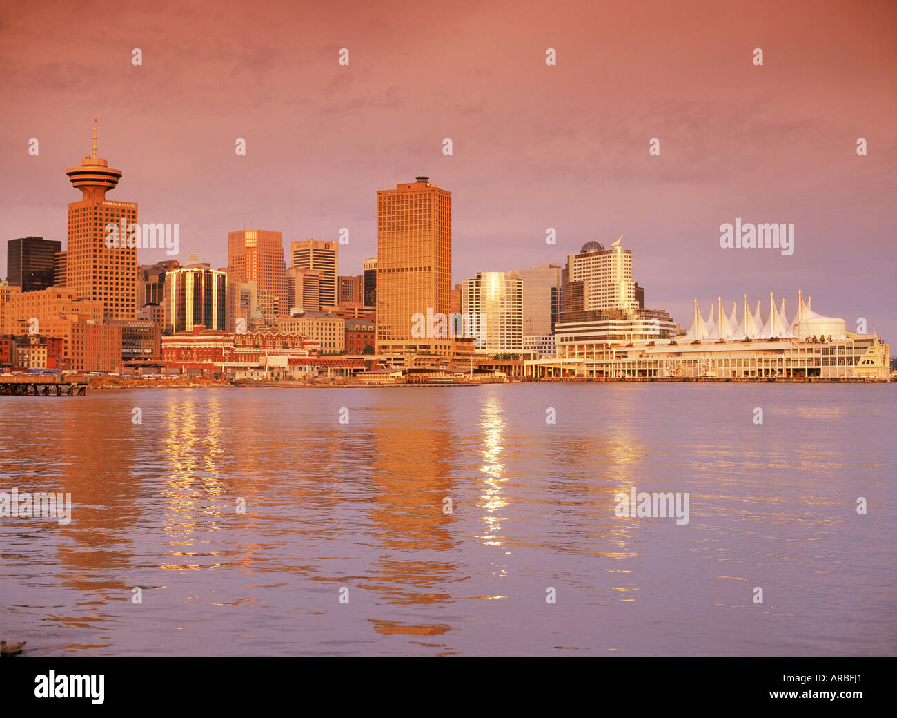 Vancouver city skyline bc hi-res stock photography and images - Alamy