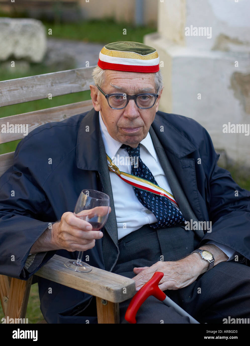 old man drinking a glass of red wine Stock Photo - Alamy