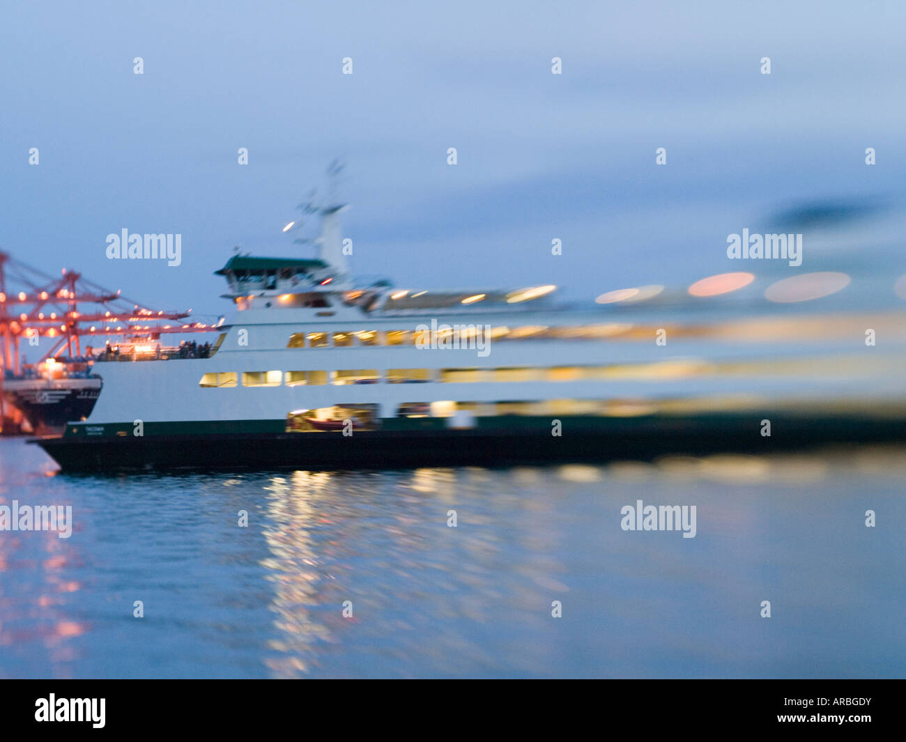 Cruise ship downtown hi-res stock photography and images - Alamy