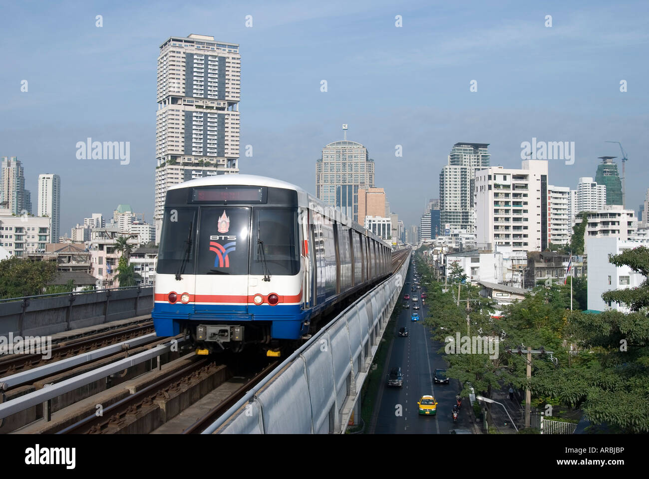 Construction of condominiums and office buildings around the Bangkok Skytrain Bangkok Thailand Many residents have begun to purc Stock Photo