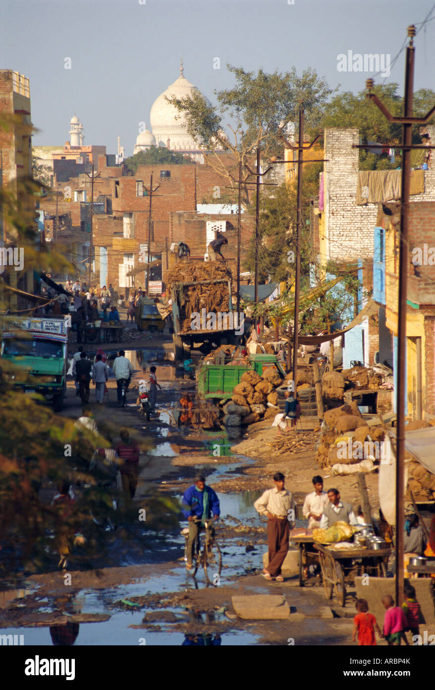 Slums within a kilometer of the Taj Mahal, Agra, Uttar Pradesh, India Stock Photo