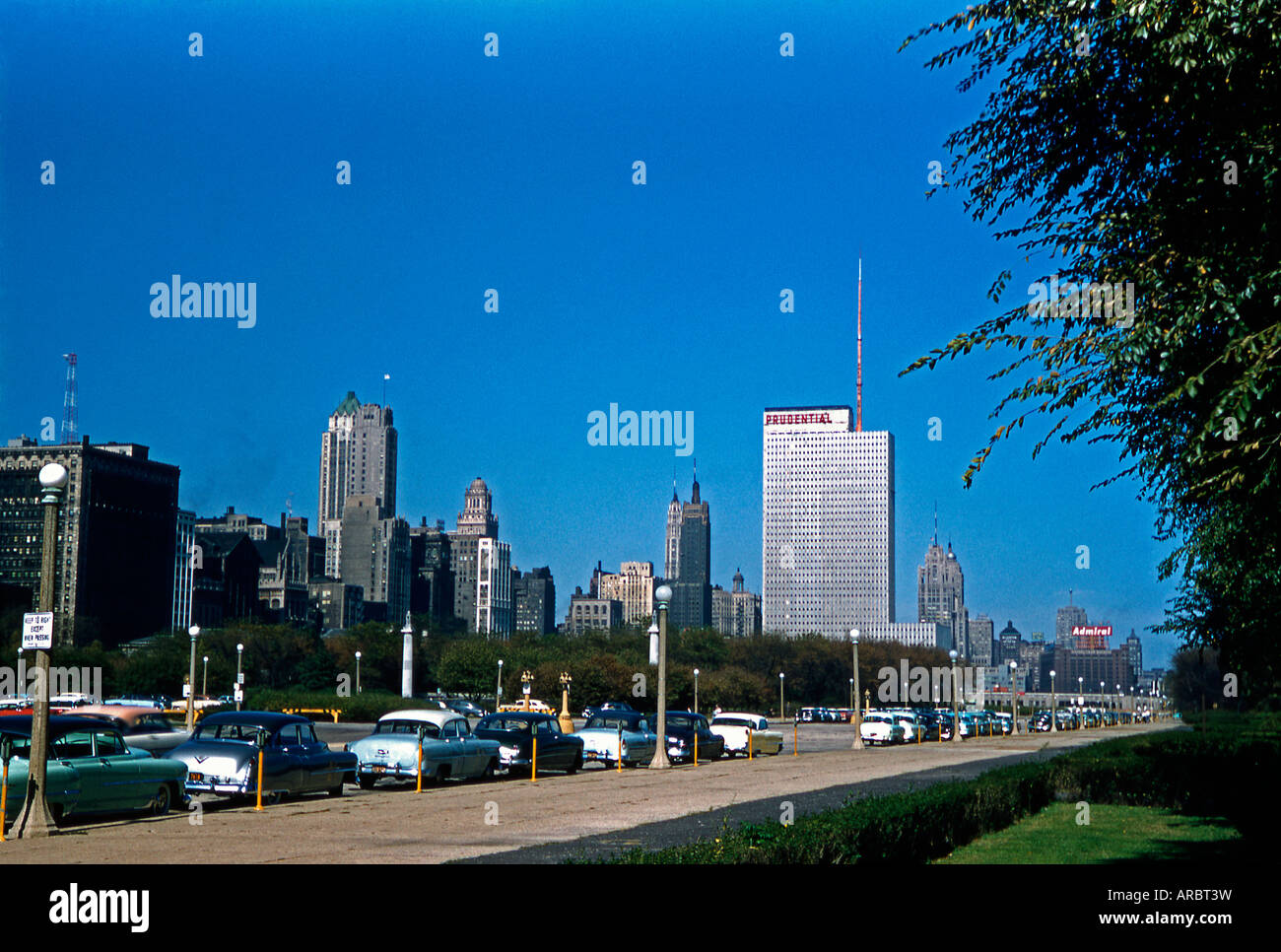 Columbus Drive and Grant Park. Chicago. Illinois. USA c. 1957 Stock Photo -  Alamy