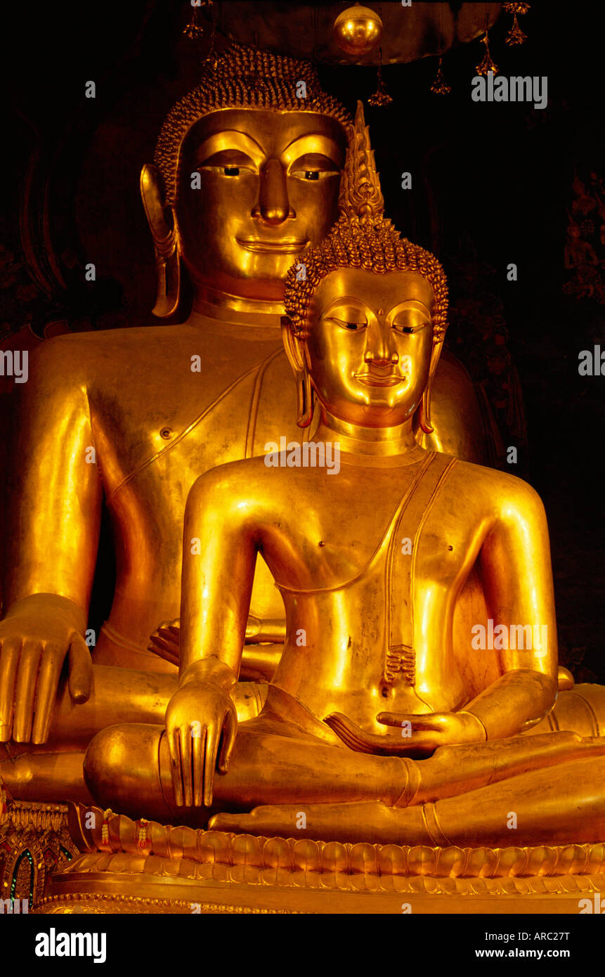 Twin Buddha images, the front is Phra Buddhachinnasi over 600 years old, in Wat Boworniwet in Bangkok, Thailand, Asia Stock Photo