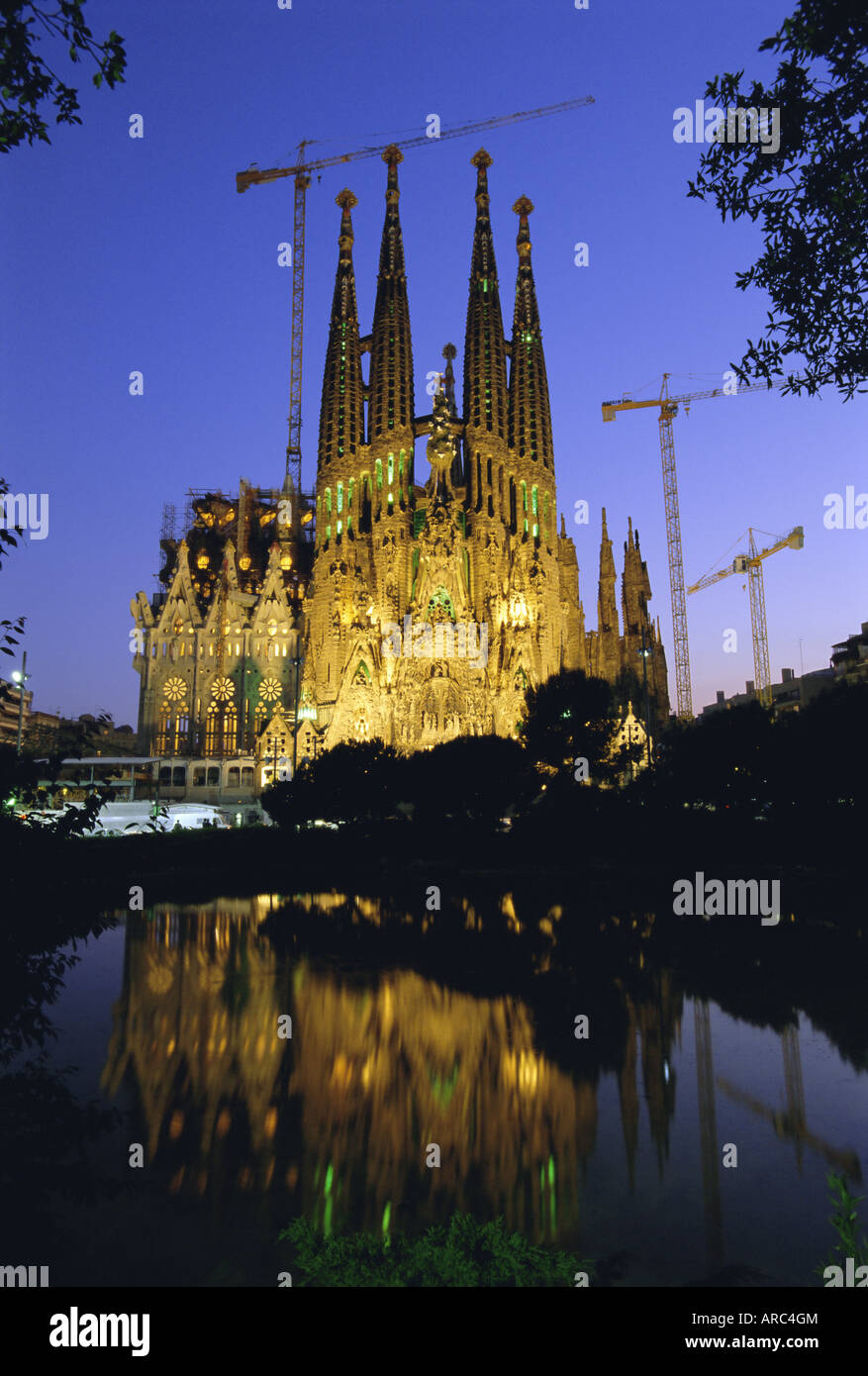 Gaudi church architecture, La Sagrada Familia cathedral at night, Barcelona, Catalunya (Catalonia) (Cataluna), Spain, Europe Stock Photo