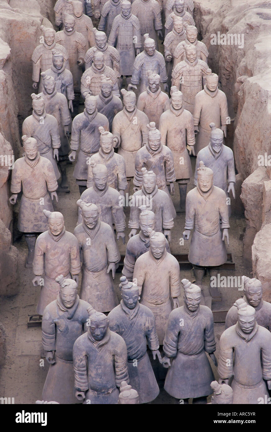 Detail of some of the six thousand statues in the Army of Terracotta Warriors, Qin Shi Huang, Xian, Shaanxi Province, China Stock Photo