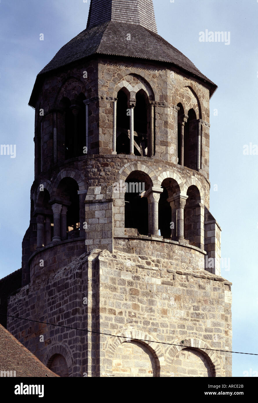 EvauxlesBains, Turm der Abteikirche, Blick von Westen Stock Photo Alamy