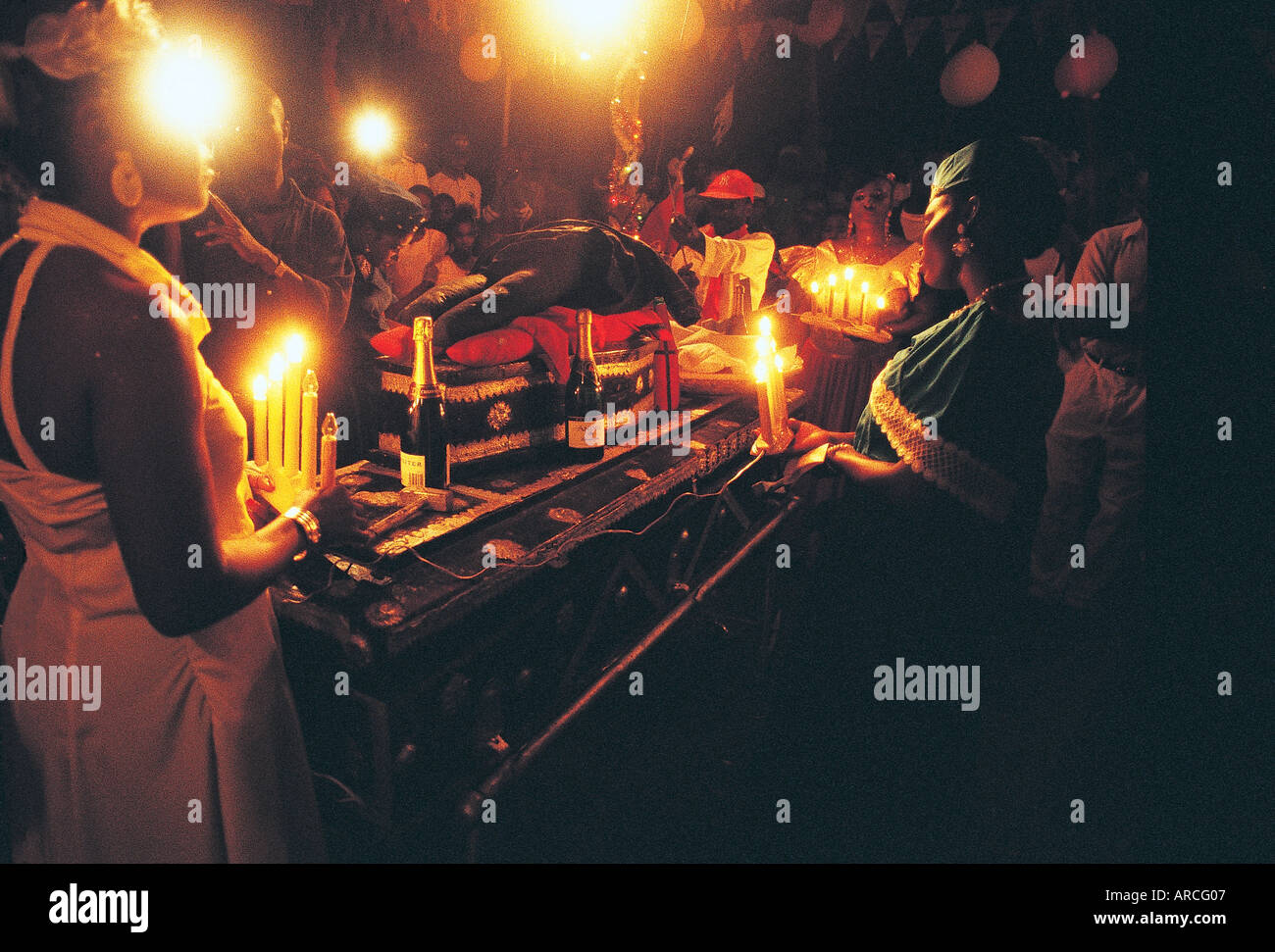 Voodoo hi-res stock photography and images - Alamy