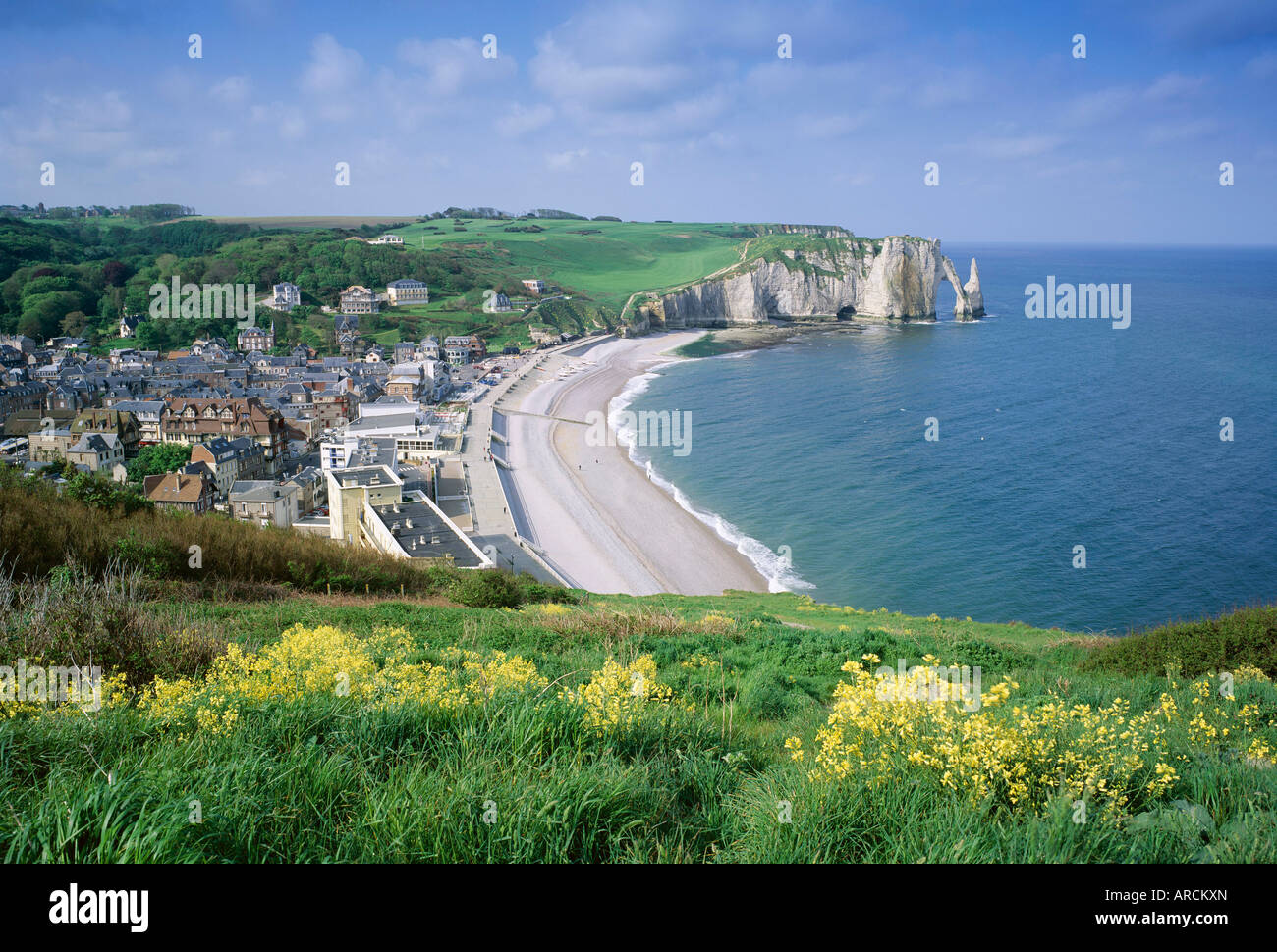 Etretat, Cote d'Albatre (Alabaster Coast), Haute Normandie (Normandy