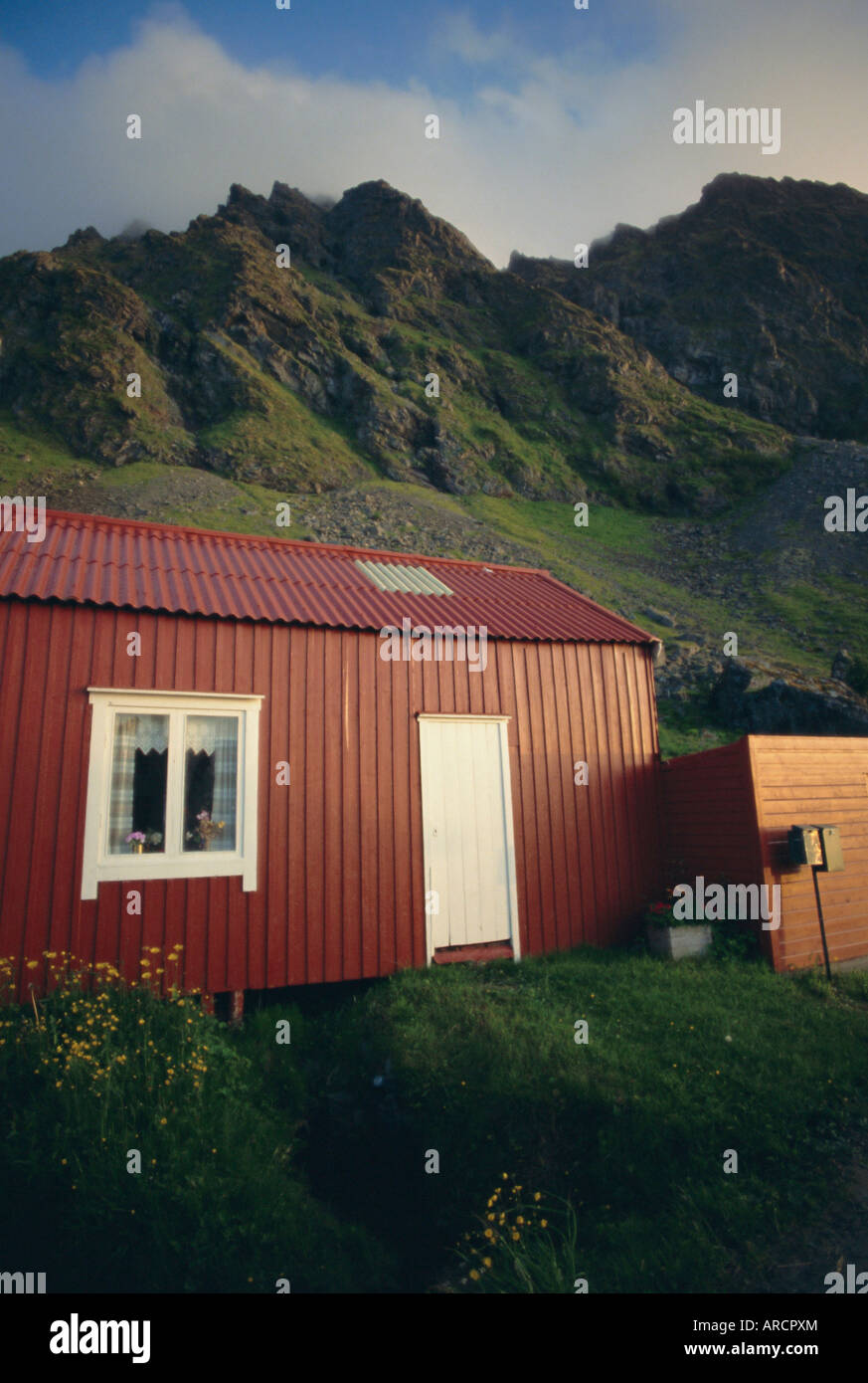 Summer retreat, taken at 2 a.m., Lofoten Islands, Nordland, Arctic Norway, Scandinavia, Europe Stock Photo