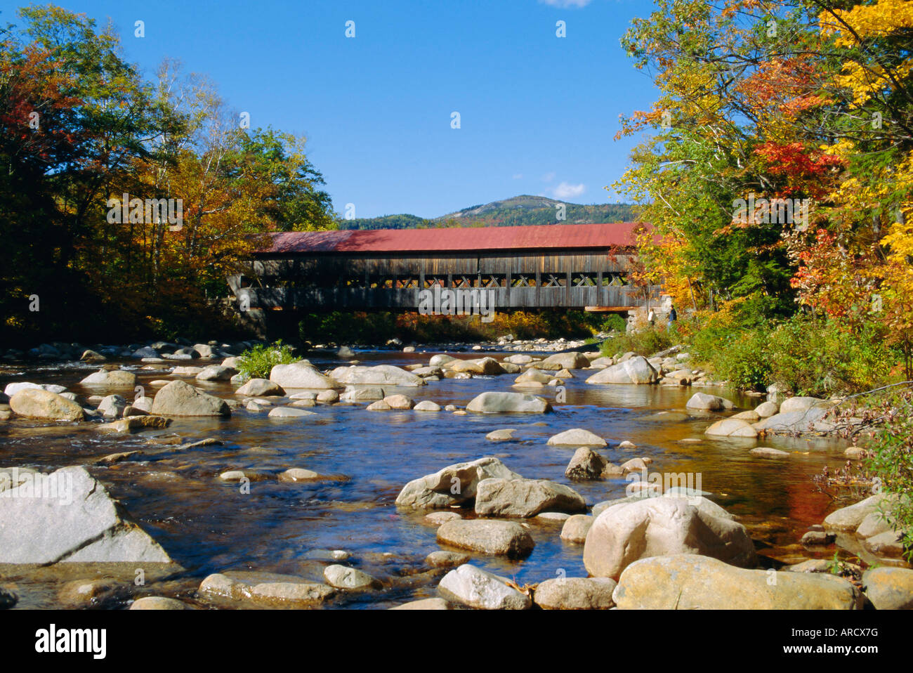 Albany Covered Bridge, Swift River, Kangamagus Highway, New Hampshire, USA Stock Photo