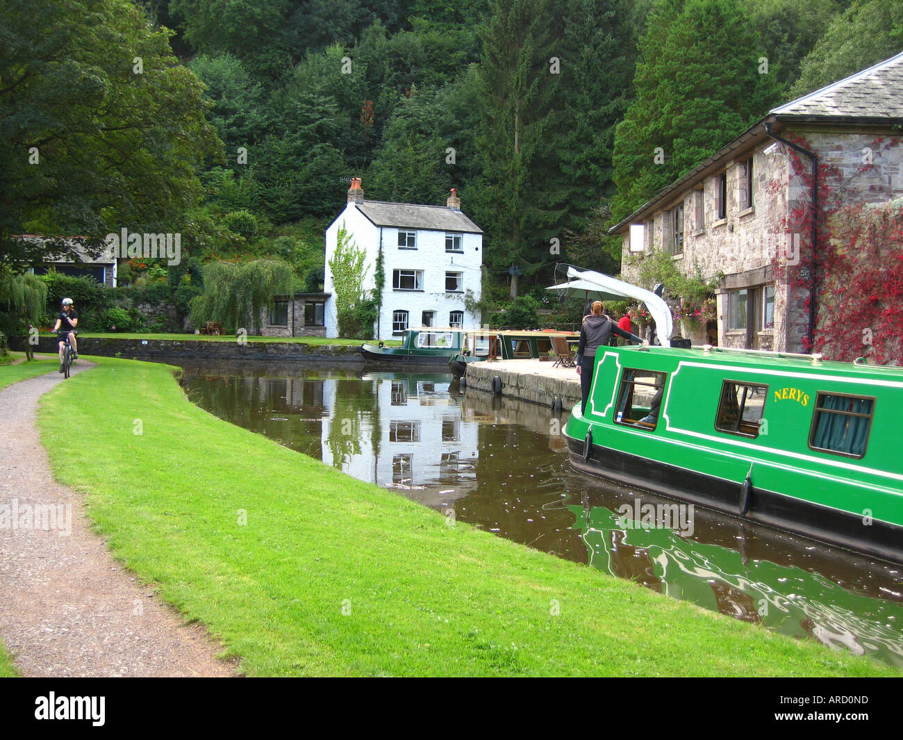 Narrow Boats Tod s Boathouse Llanfoist Wharf Monmouthshire and Brecon Canal South East Wales Stock Photo