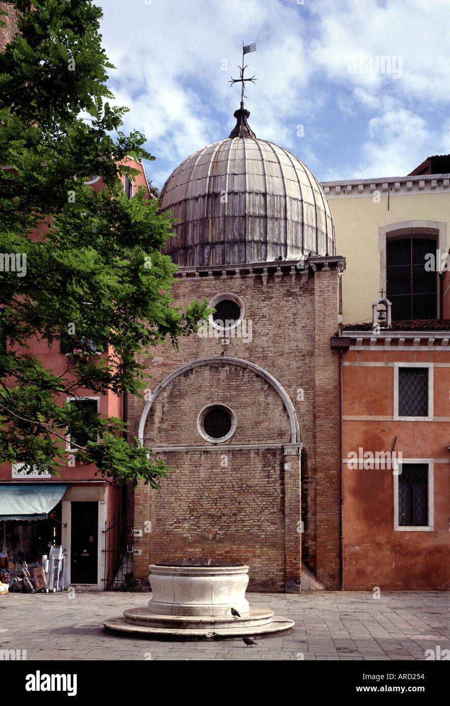 Campo ss apostoli hires stock photography and images Alamy