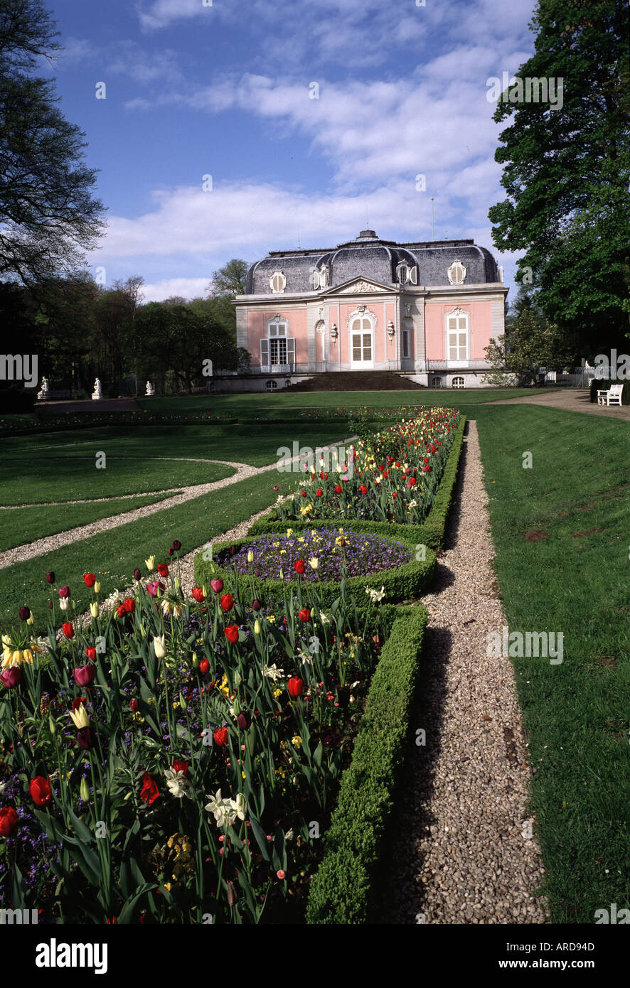 Düsseldorf, Schloß Benrath, Garten der Kurfürstin Stock Photo Alamy