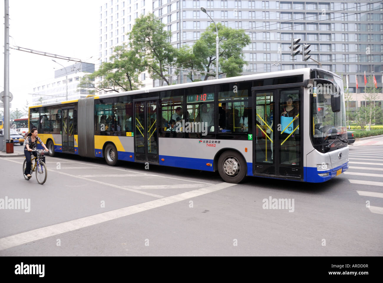 Articulated Bendy Bus Articulated buses are also known as tandem buses