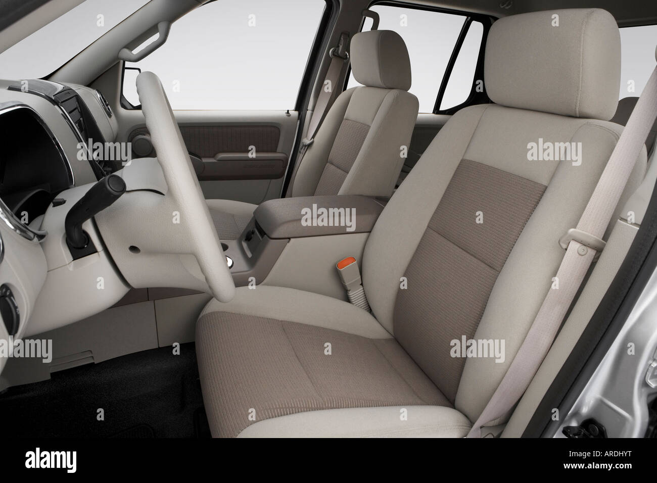 07 Ford Explorer Sport Trac Xlt In Silver Front Seats Stock Photo Alamy 07 Ford Explorer Sport Trac Xlt In Silver Front Seats Stock Photo Alamy