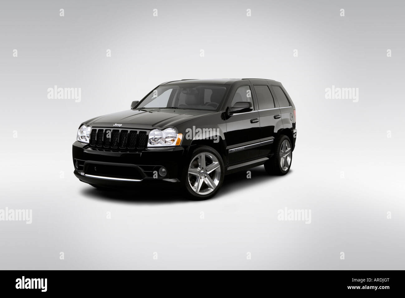2006 jeep grand cherokee srt8 hi-res stock photography and images - Alamy