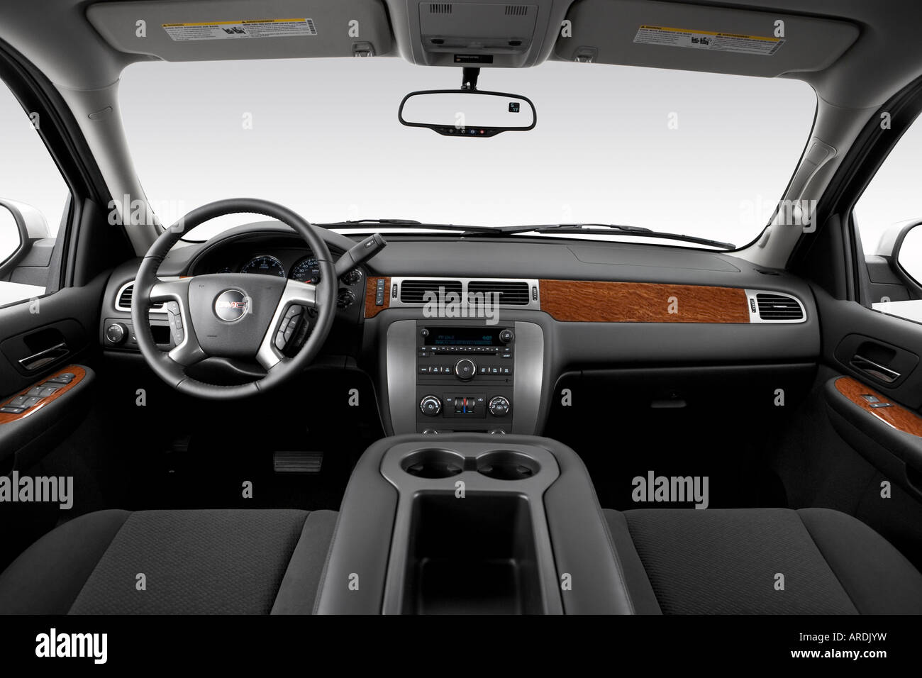 2007 GMC Yukon XL 1500 SLE in Silver Dashboard, center console, gear