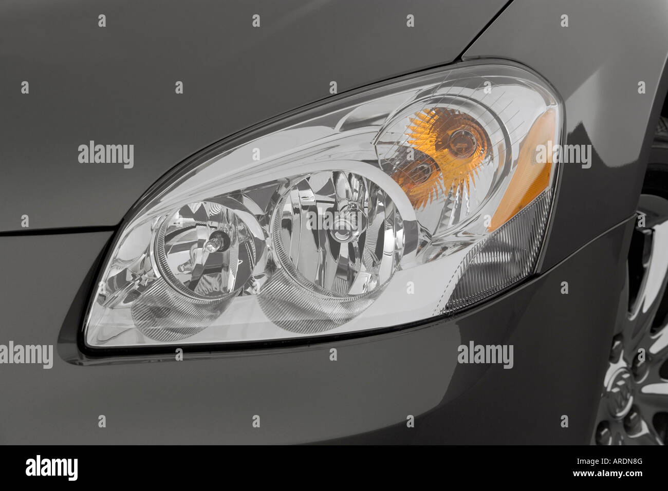 2007 Buick Lucerne CXS in Gray Headlight Stock Photo Alamy