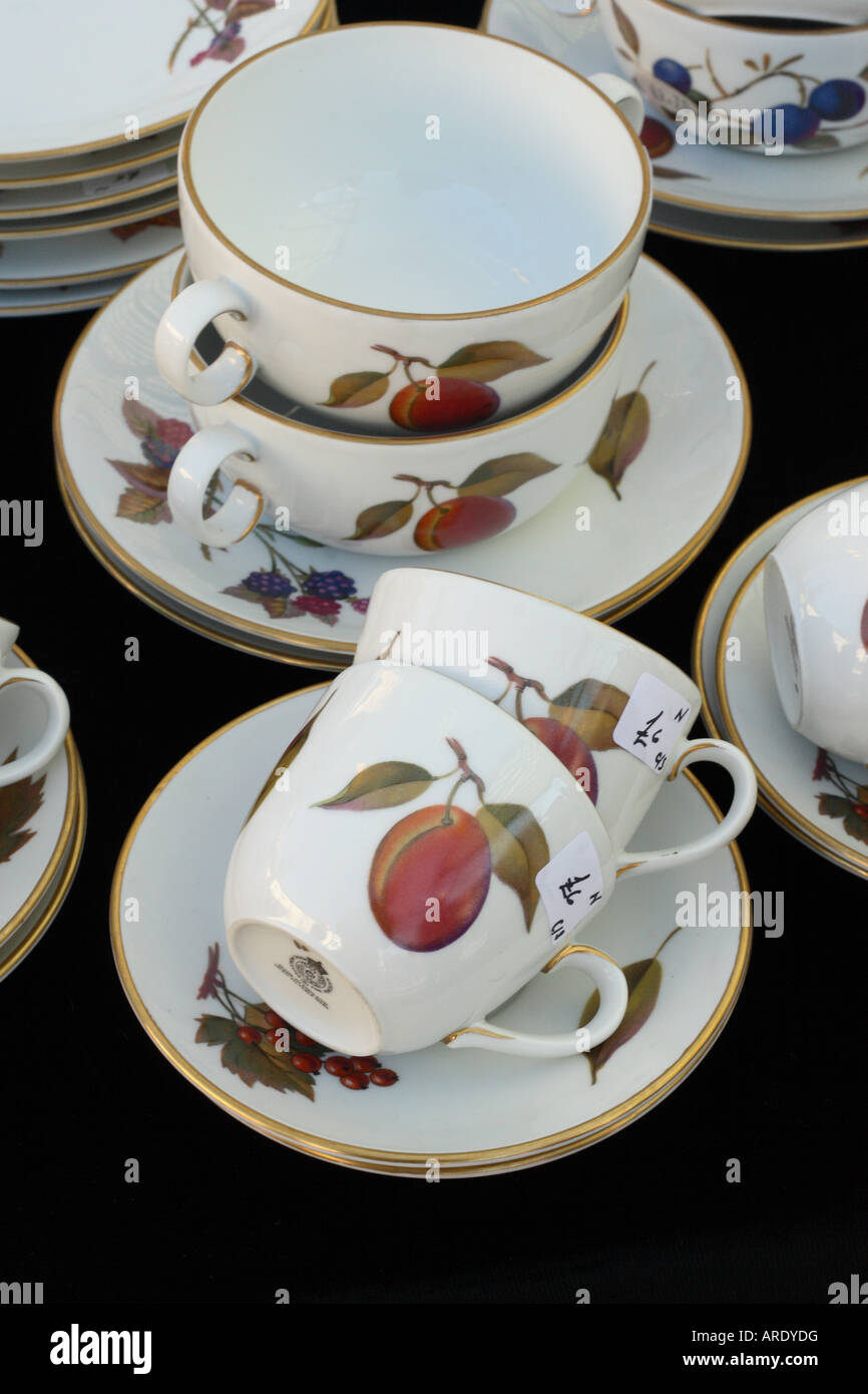 Royal worcester tea set hi-res stock photography and images - Alamy